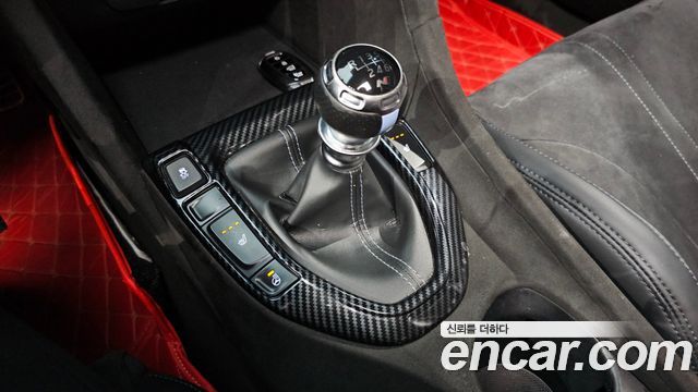 Hyundai Veloster 2021 — photo 12