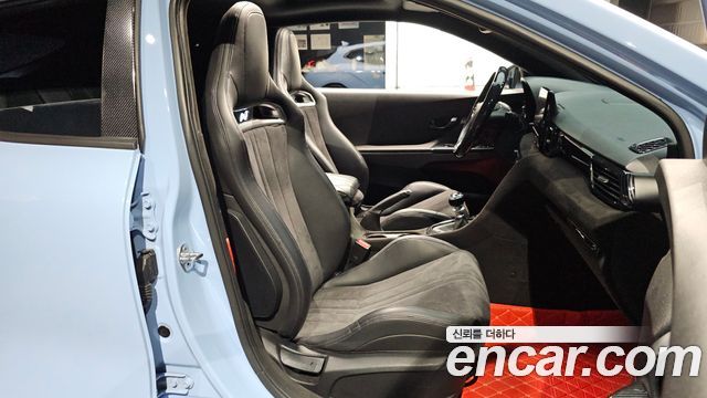 Hyundai Veloster 2021 — photo 18