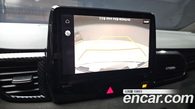 Hyundai Veloster 2021 — photo 20