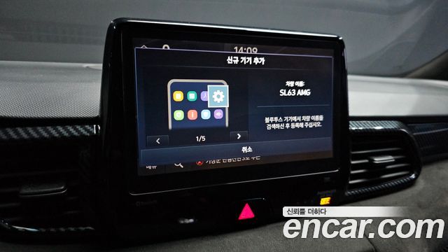 Hyundai Veloster 2021 — photo 21