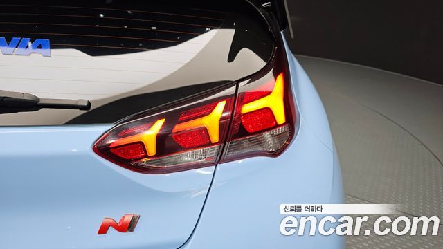 Hyundai Veloster 2021 — photo 9