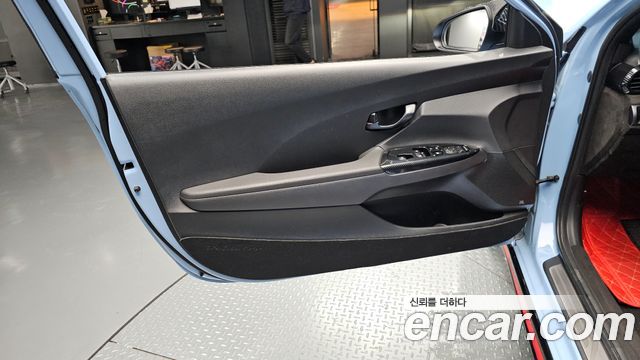 Hyundai Veloster 2021 — photo 15