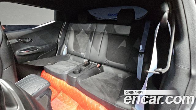 Hyundai Veloster 2021 — photo 16