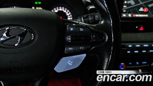 Hyundai Veloster 2021 — photo 27