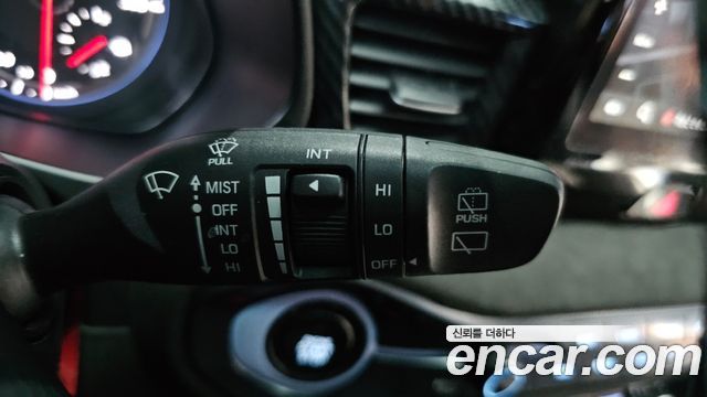 Hyundai Veloster 2021 — photo 28