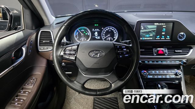 Hyundai Grandeur 2018 — photo 13