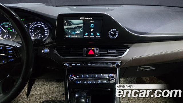 Hyundai Grandeur 2018 — photo 14