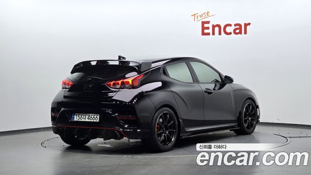 Hyundai Veloster 2019 — photo 2