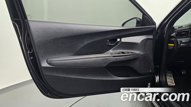 Hyundai Veloster 2019 — photo 14