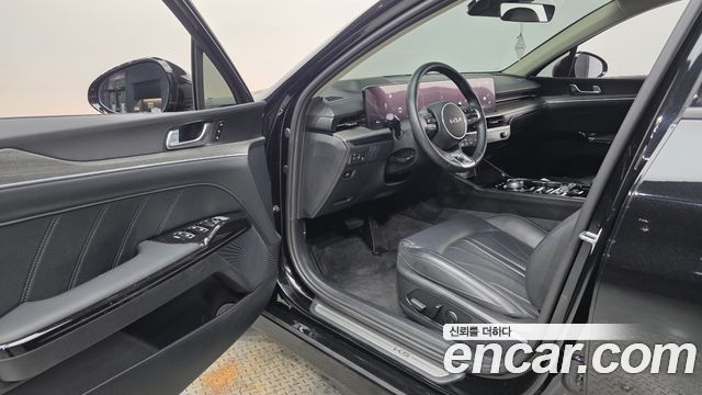 Kia K5 2025 — photo 16