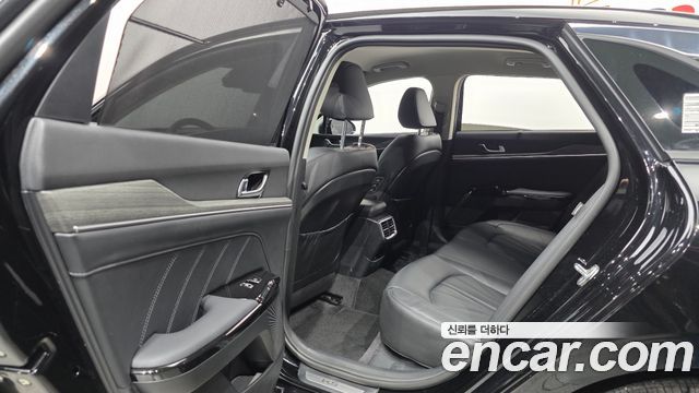 Kia K5 2025 — photo 31