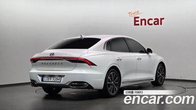 Hyundai Grandeur 2023 — photo 2