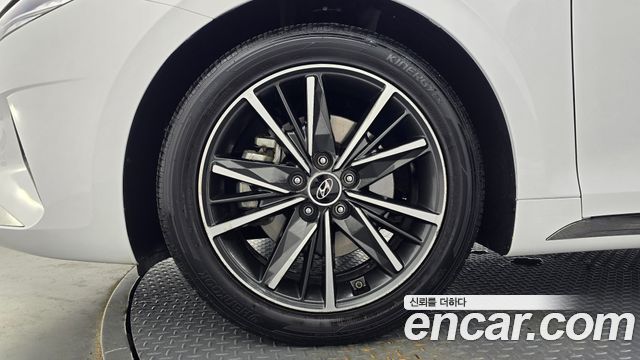 Hyundai Grandeur 2023 — photo 5
