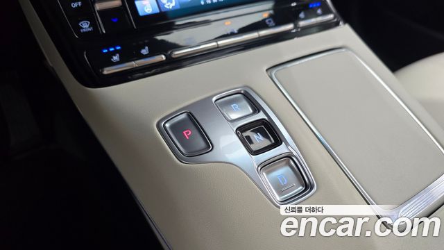 Hyundai Grandeur 2023 — photo 9