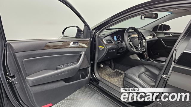 Hyundai Sonata 2015 — photo 13