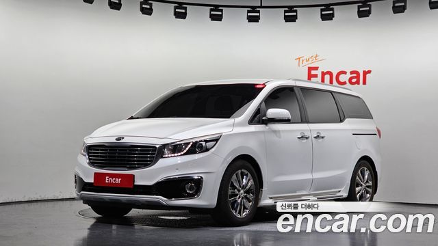 Kia Canival 2016 — photo 1