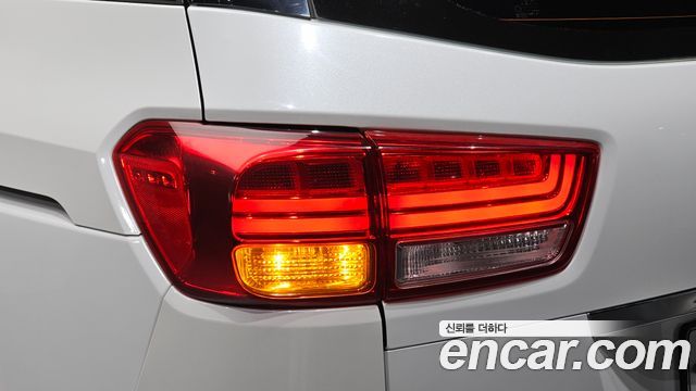 Kia Canival 2016 — photo 9