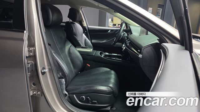 Genesis G80 2022 — photo 17