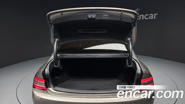 Genesis G80 2022 — photo 26