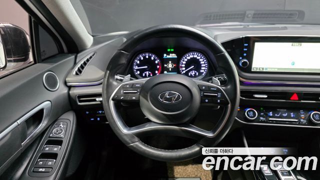 Hyundai Sonata 2022 — photo 13