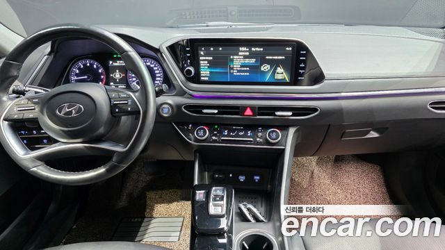 Hyundai Sonata 2022 — photo 18