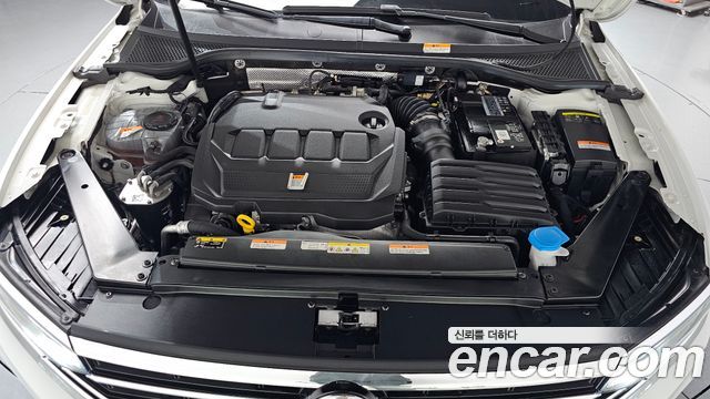 Volkswagen Passat 2022 — photo 6
