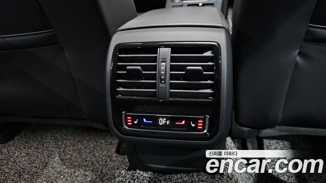 Volkswagen Passat 2022 — photo 25