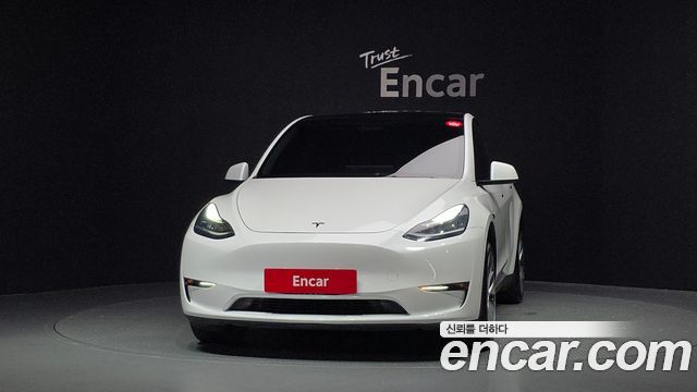 Tesla Model Y 2021 — photo 3