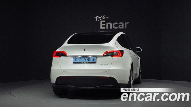 Tesla Model Y 2021 — photo 4