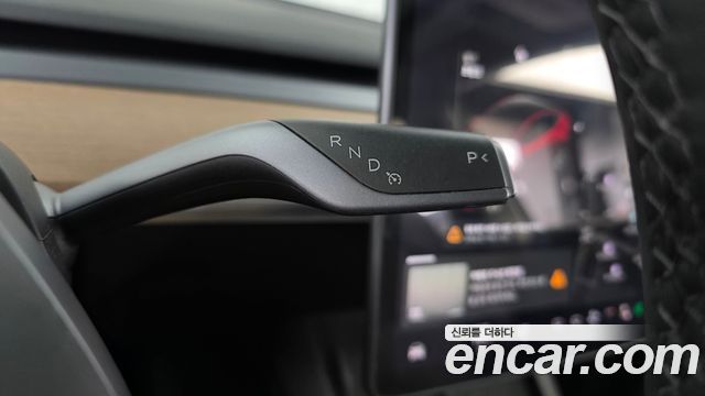 Tesla Model Y 2021 — photo 12
