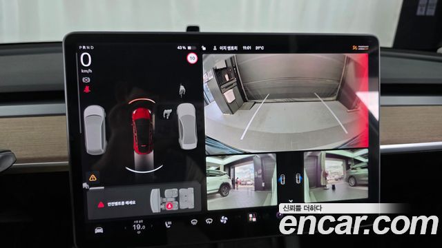 Tesla Model Y 2021 — photo 20