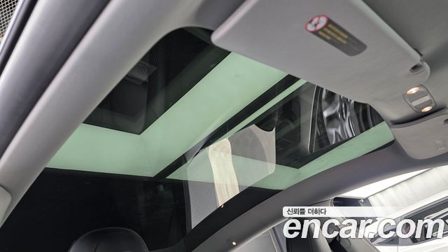 Tesla Model Y 2021 — photo 23