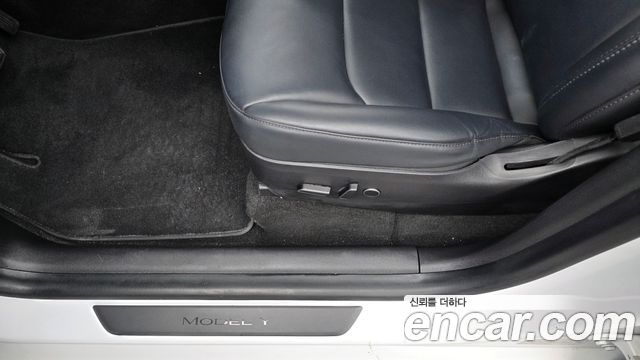 Tesla Model Y 2021 — photo 31