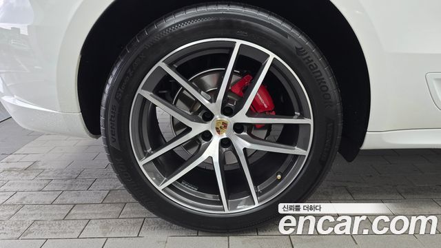 Porsche Macan 2022 — photo 5