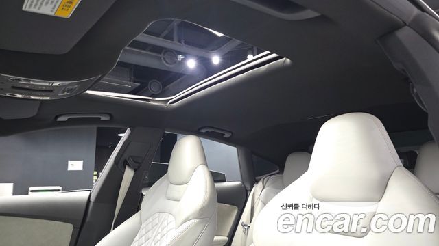Audi A7 2016 — photo 16