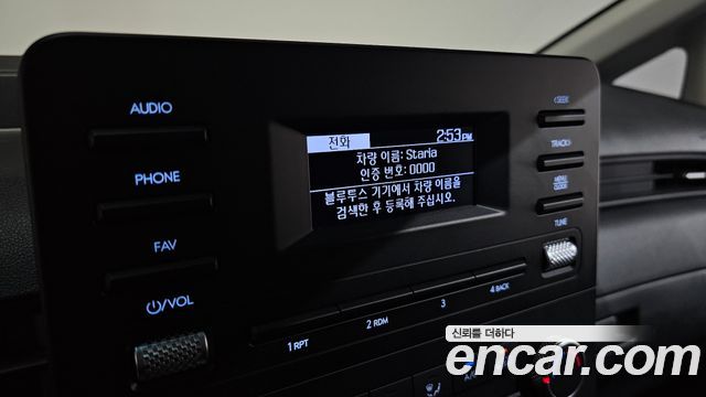 Hyundai Staria 2025 — photo 22