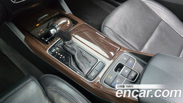 Kia K7 2016 — photo 12