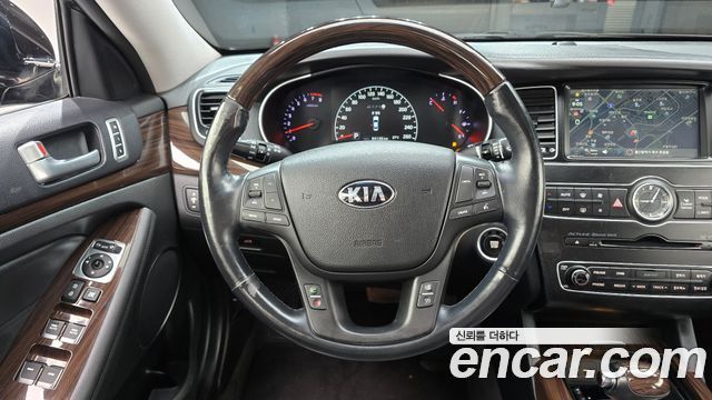 Kia K7 2016 — photo 19