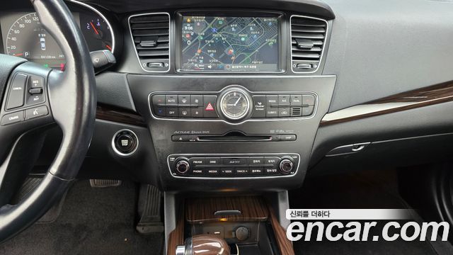 Kia K7 2016 — photo 20