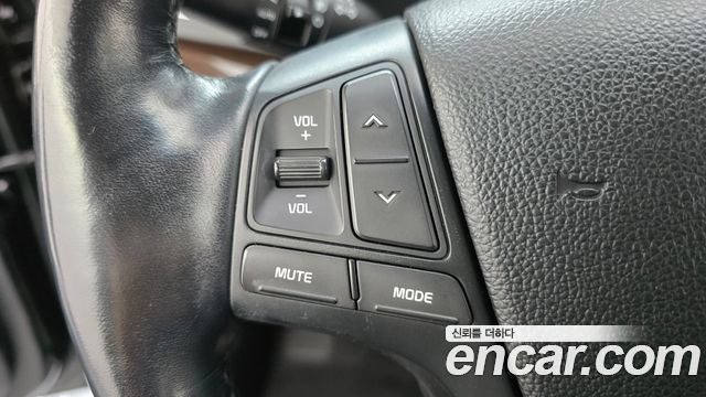 Kia K7 2016 — photo 22
