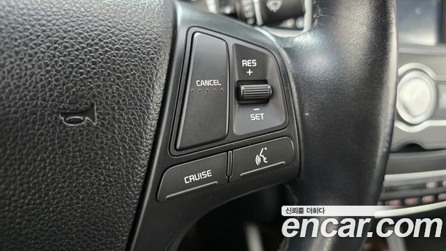 Kia K7 2016 — photo 23