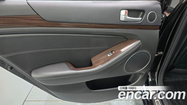 Kia K7 2016 — photo 15