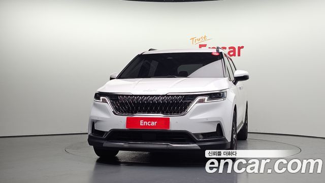 Kia Canival 2023 — photo 3