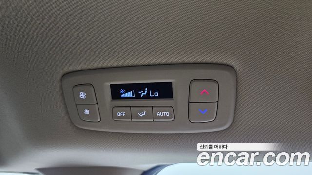 Kia Canival 2023 — photo 22