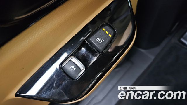 Kia Canival 2023 — photo 26