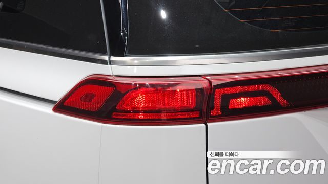 Kia Canival 2023 — photo 9
