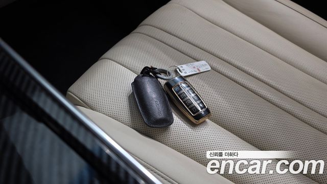 Genesis GV80 2020 — photo 21