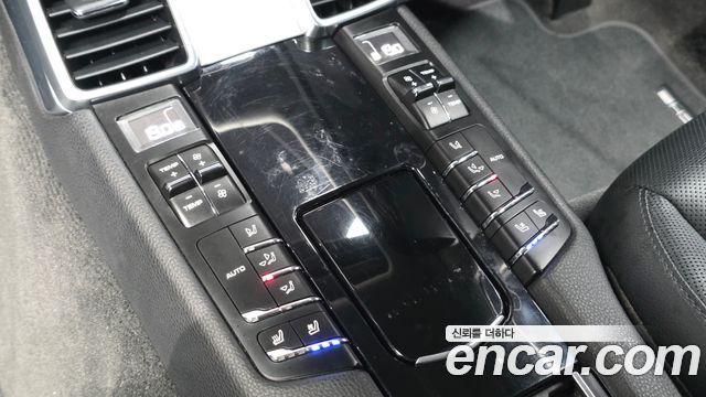 Porsche Panamera 2016 — photo 15