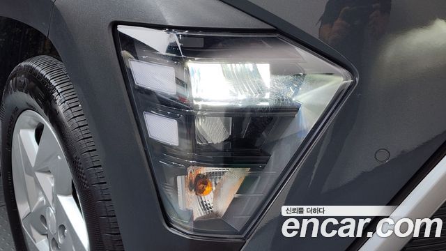 Hyundai Kona 2025 — photo 8