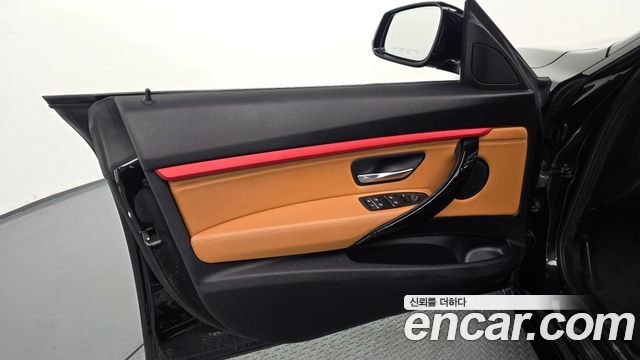 BMW Gran Turismo 2020 — photo 14